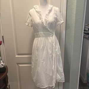 J Crew Elegant White Wrap Dress size 8. Perfect for summer